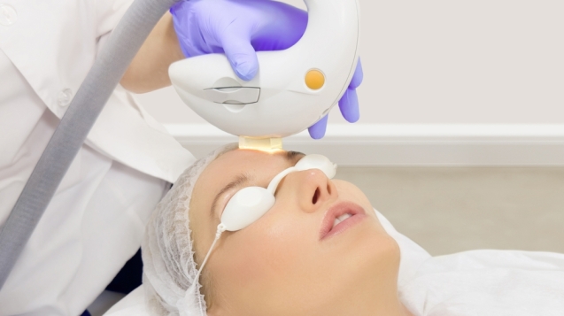 facial laser treatment